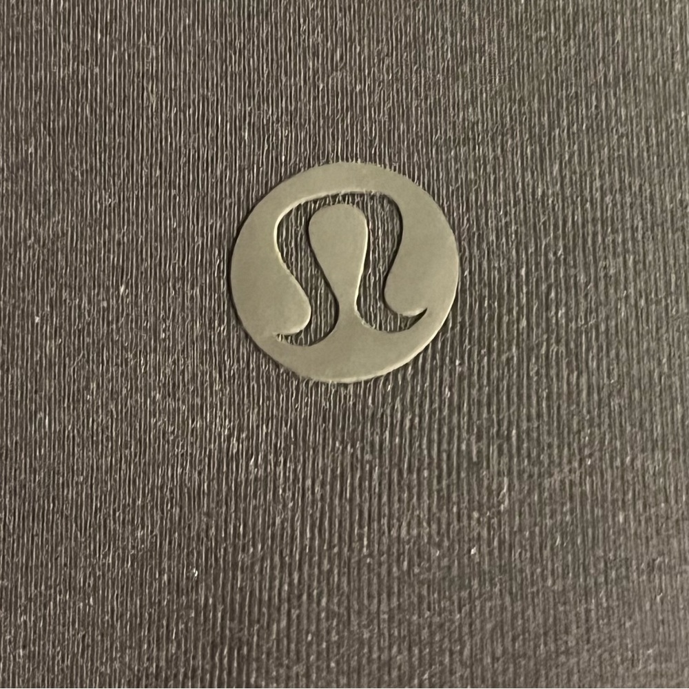 Lululemon Embrace the Space Black Jacket — Never Worn — Est. Women’s Large - Picture 4 of 5